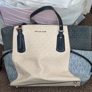 Michael Kors Black and Cream Signature Tote